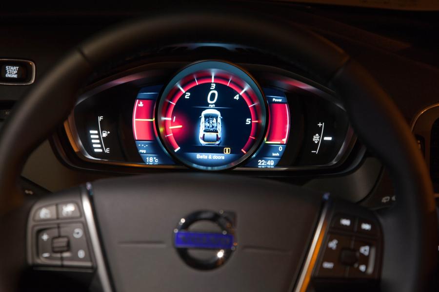  Volvo V40 2012 года  (фото 41 из 183)